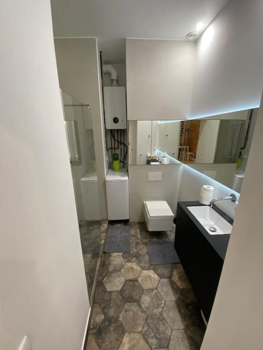 ヴロツワフWyjatkowy Apartament Blisko Rynkuアパートメント エクステリア 写真